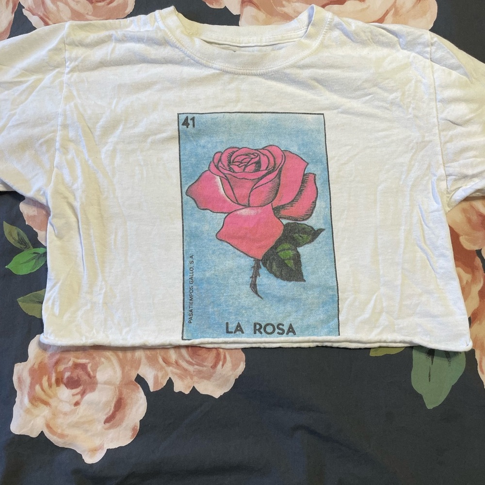 Lotería la rosa crop top